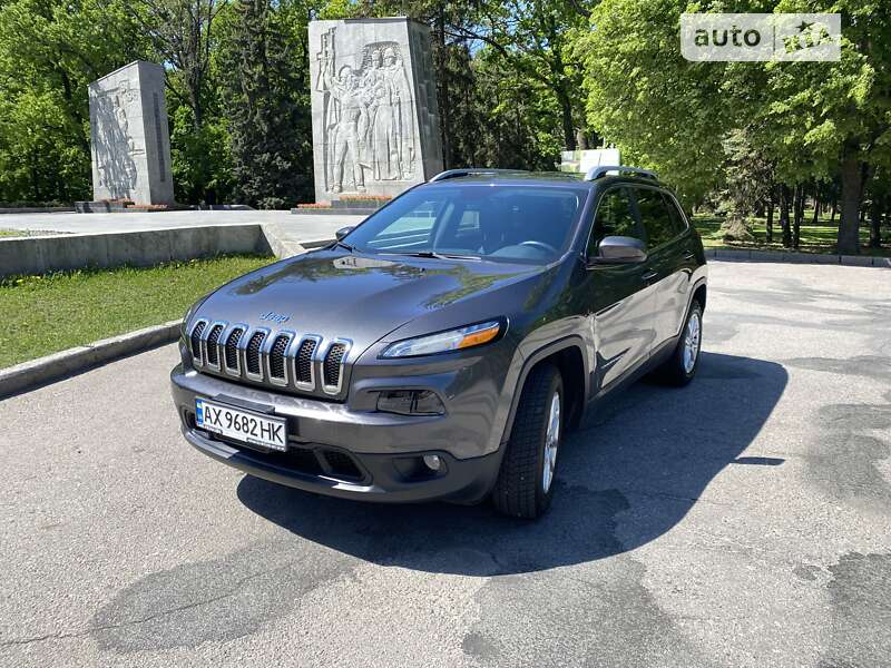 2017 jeep cherokee
