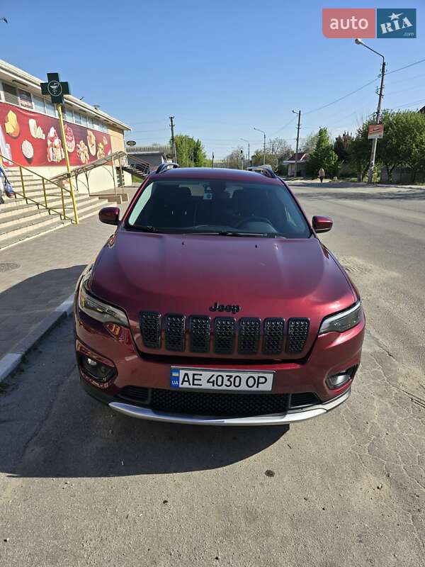 2019 jeep cherokee