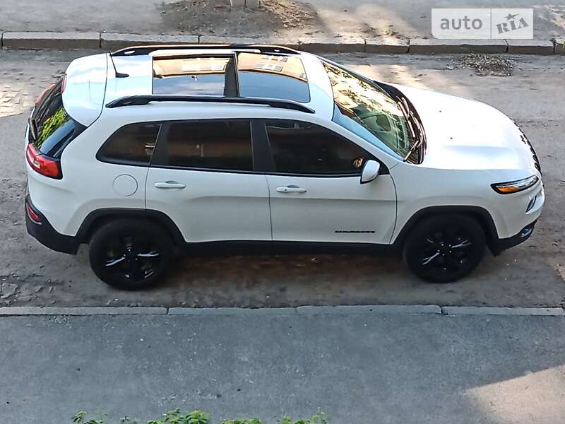 2016 jeep cherokee