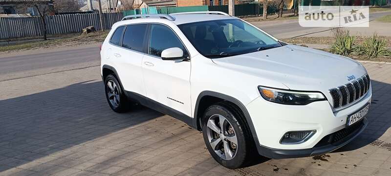 2018 jeep cherokee