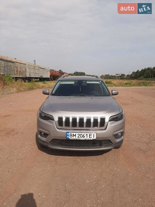 2019 jeep cherokee
