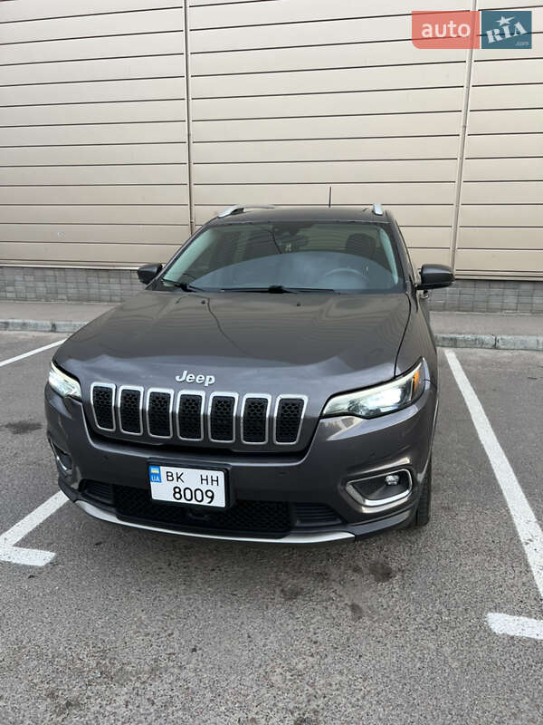 2018 jeep cherokee