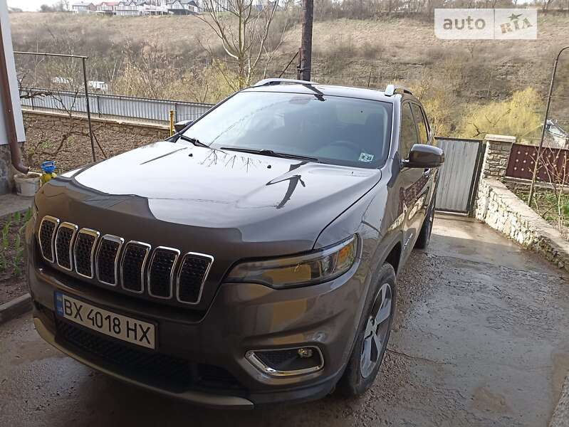2018 jeep cherokee