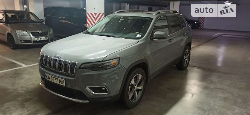 2019 jeep cherokee
