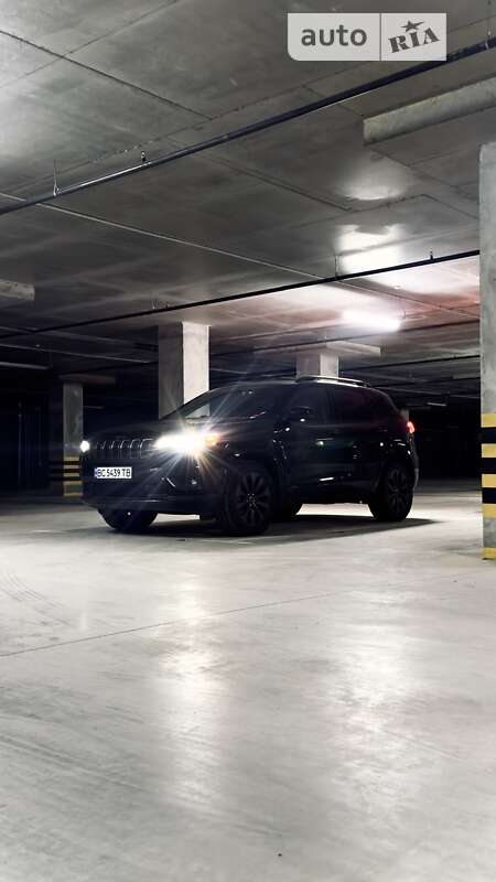 2018 jeep cherokee