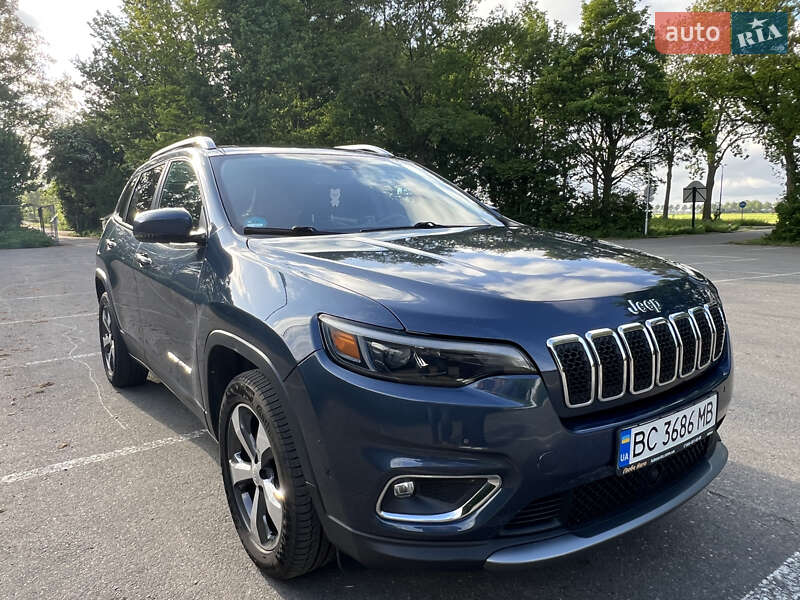2019 jeep cherokee