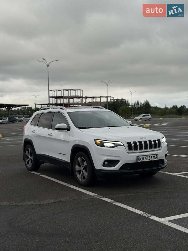 2018 jeep cherokee