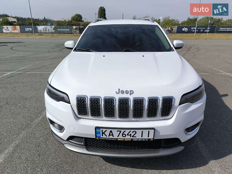 2019 jeep cherokee