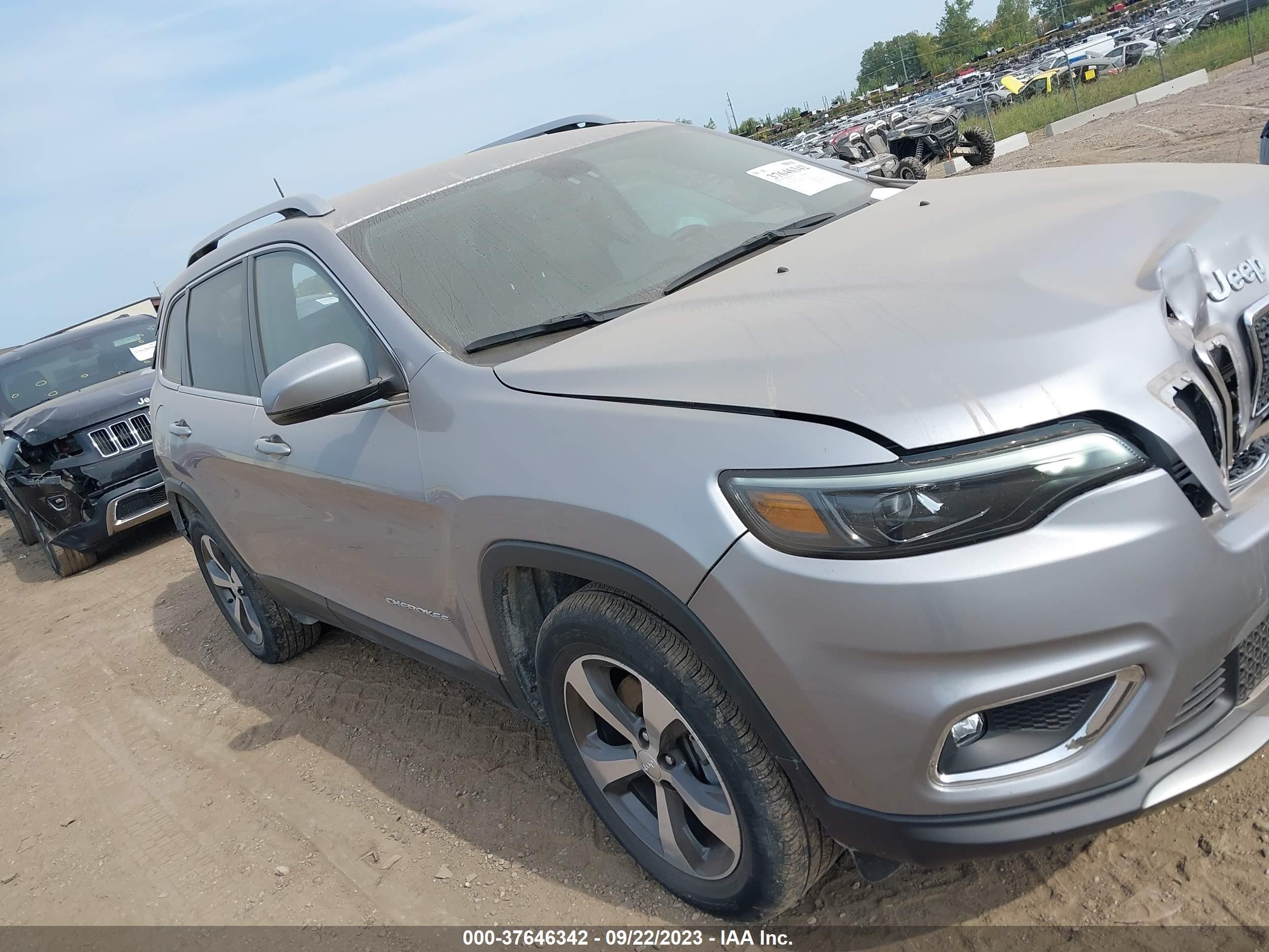 2019 jeep cherokee