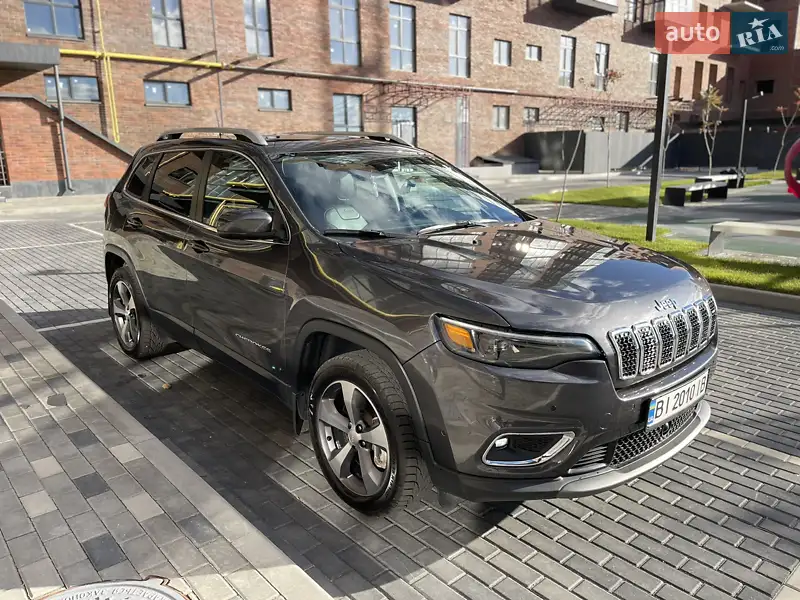 2021 jeep cherokee