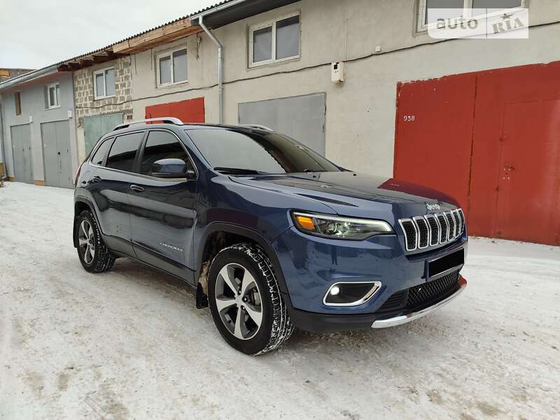 2020 jeep cherokee