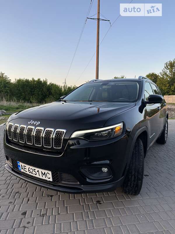 2018 jeep cherokee