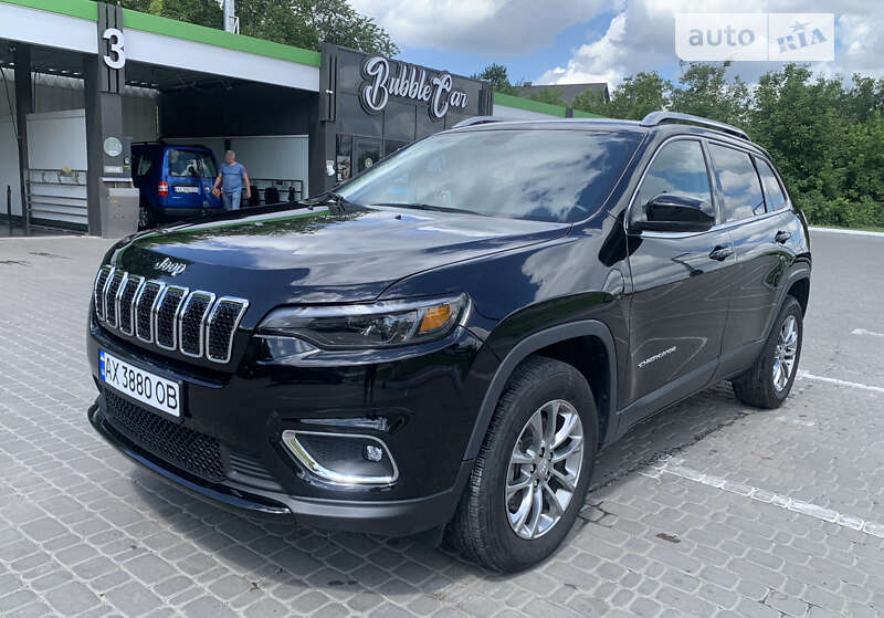 2020 jeep cherokee