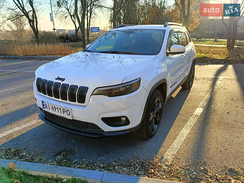 2018 jeep cherokee