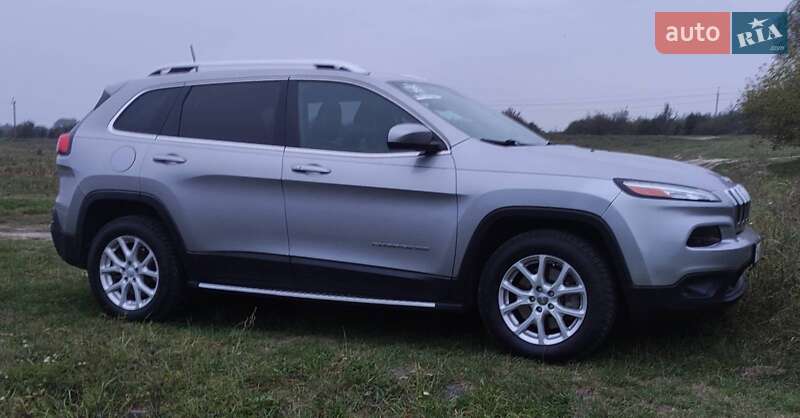 2017 jeep cherokee