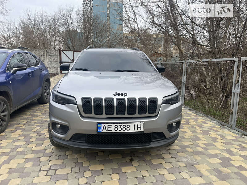 2018 jeep cherokee