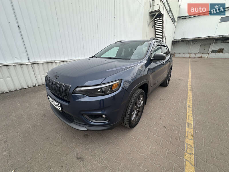 2020 jeep cherokee