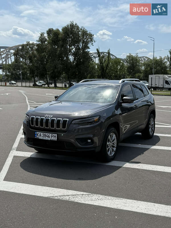 2020 jeep cherokee