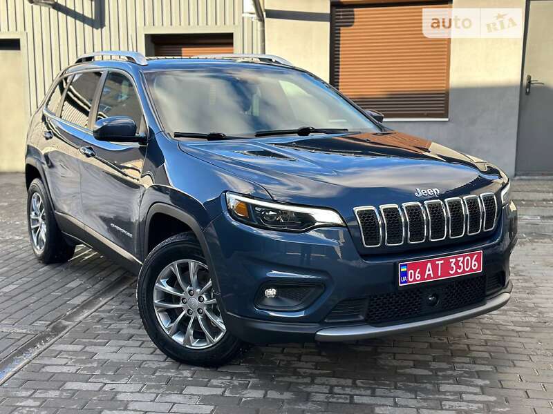 2020 jeep cherokee