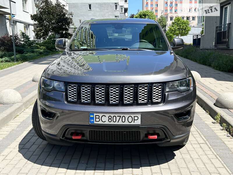 2019 jeep grand cherokee