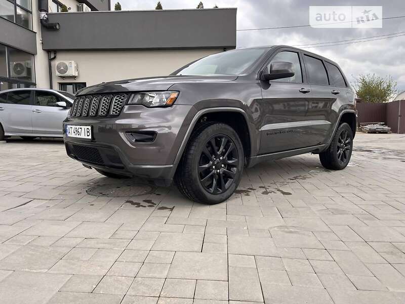 2019 jeep grand cherokee