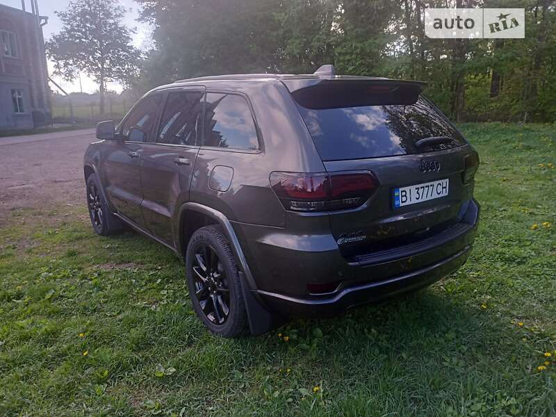 2020 jeep grand cherokee