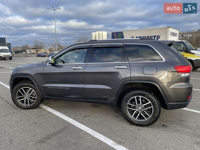 2017 jeep grand cherokee