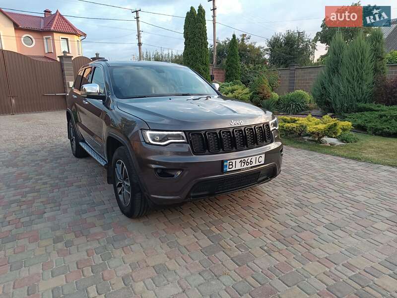 2020 jeep grand cherokee