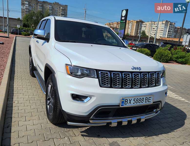 2020 jeep grand cherokee