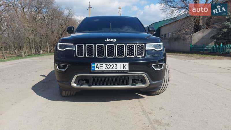 2017 JEEP Grand Cherokee
