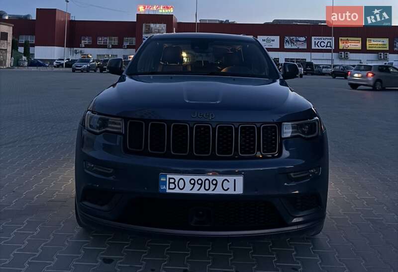 2020 jeep grand cherokee