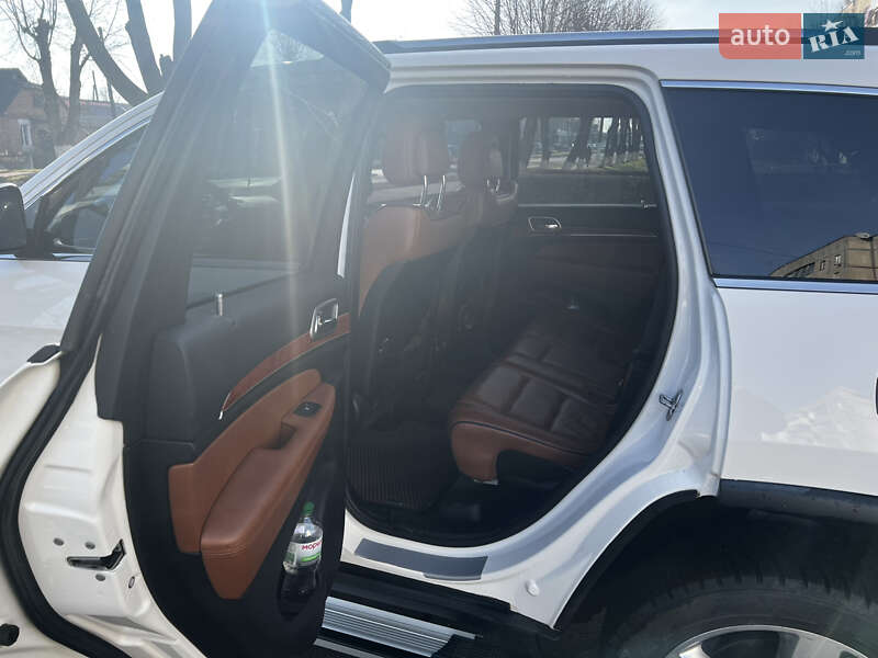 2012 jeep grand cherokee