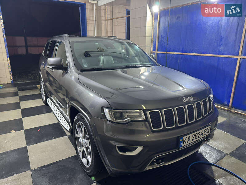 2021 jeep grand-cherokee-