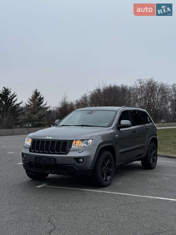 2011 jeep grand cherokee