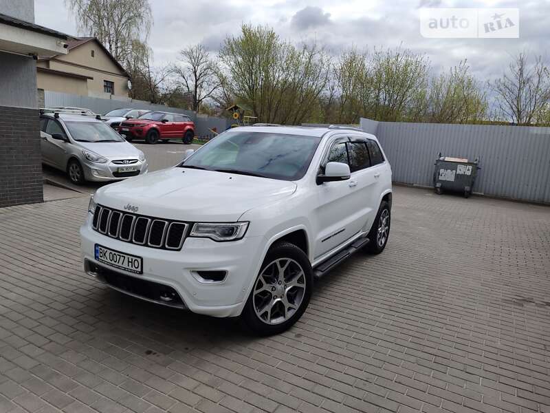 2021 jeep grand cherokee