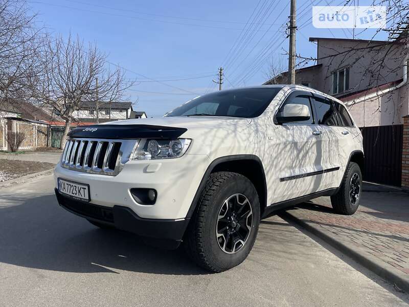2011 jeep grand cherokee