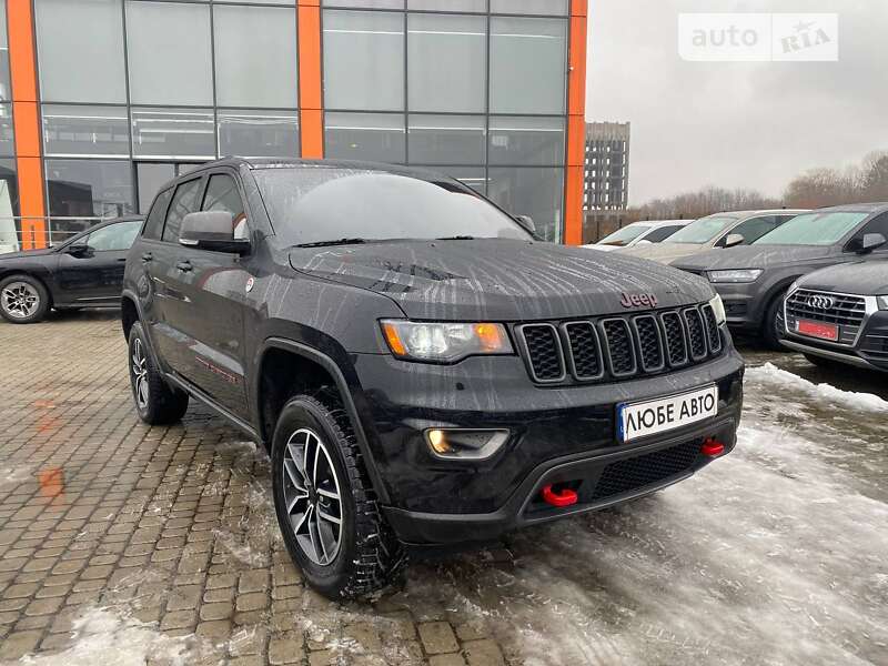 2020 jeep grand cherokee