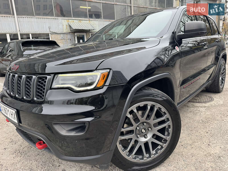 2020 jeep grand cherokee