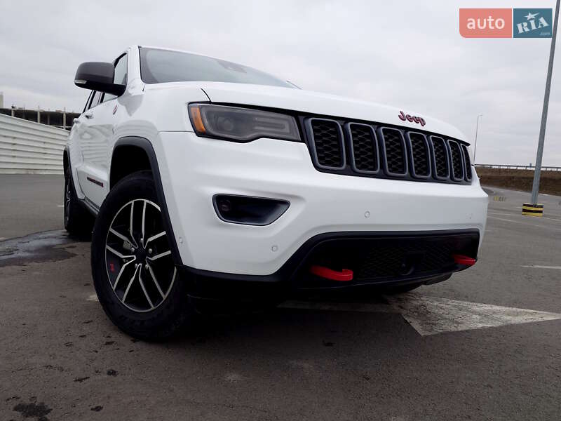 2020 jeep grand cherokee
