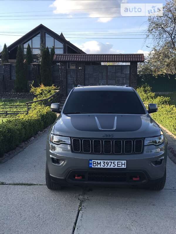 2020 jeep grand cherokee