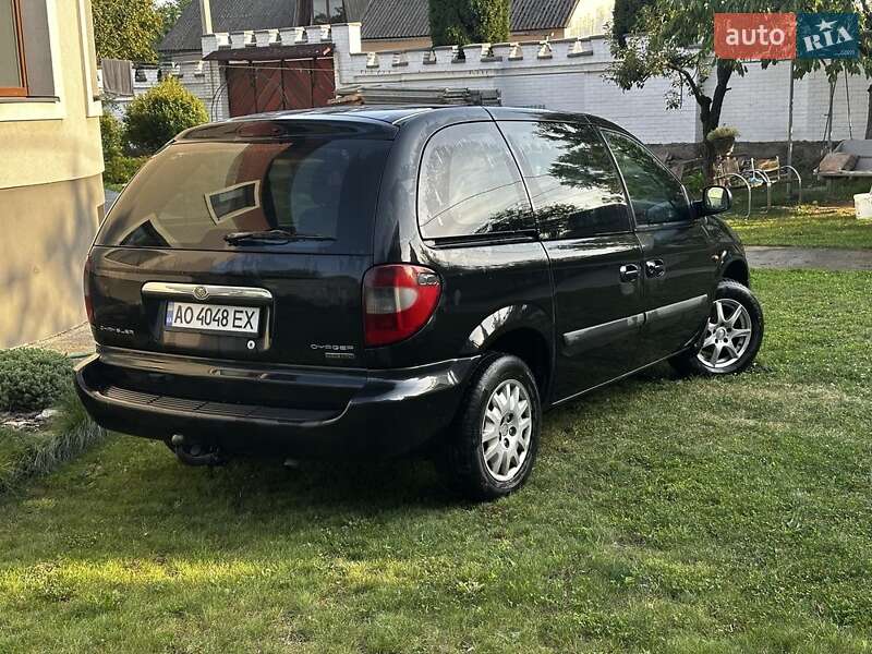 2005 chrysler voyager