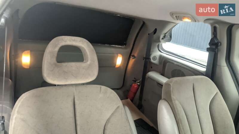 2001 chrysler voyager