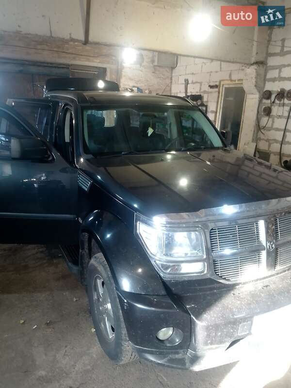 2008 dodge nitro