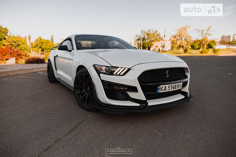 2015 ford mustang