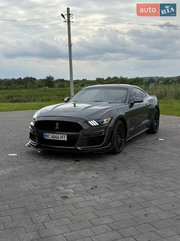 2016 ford mustang
