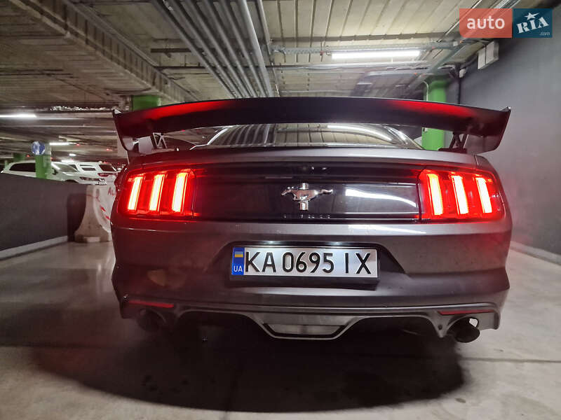 2017 ford mustang