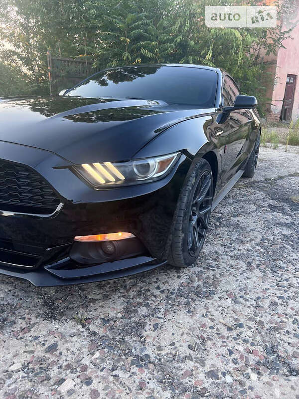 2014 ford mustang