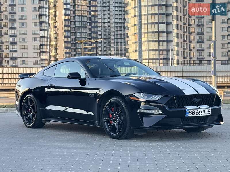 2019 ford mustang