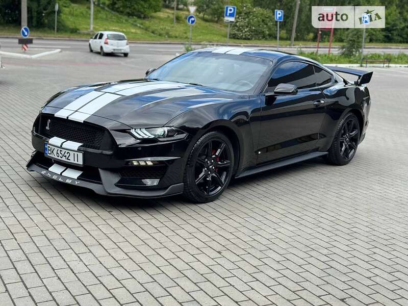 2019 ford mustang
