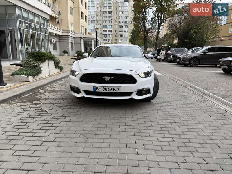 2015 ford mustang